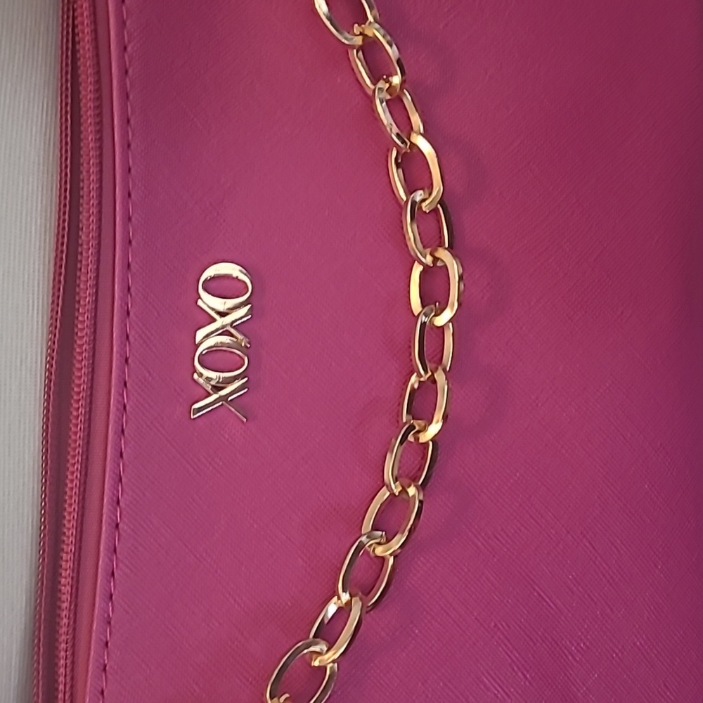 XOXO Pink Glossy Shoulder Bag with Gold Hardware - Picture 2 of 6